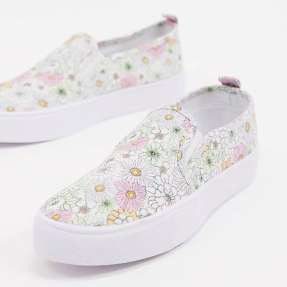 ASOS Floral Platform Slip On Sneakers 7 Cottagecore Y2K Soft Indie‎ Girl Casual
